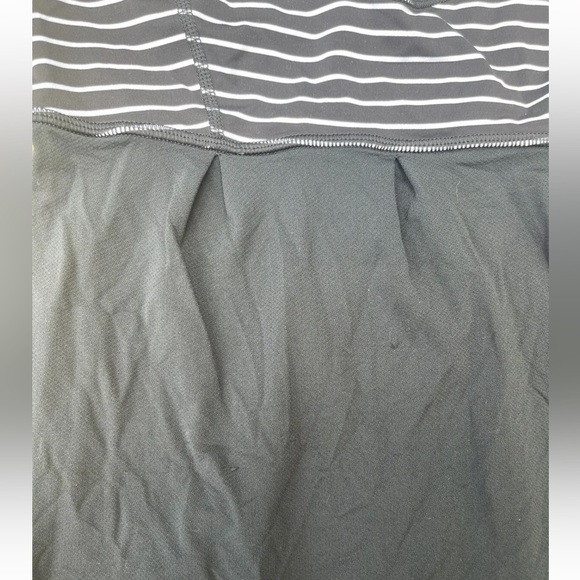 Lululemon Women's Tame Me Tank Size 4 Black/Parallel Stripe Black White - Picture 2 of 5